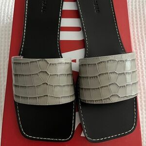 New STAUD Nina Sandal size 40 French Gray New in Box US size 9.5-10